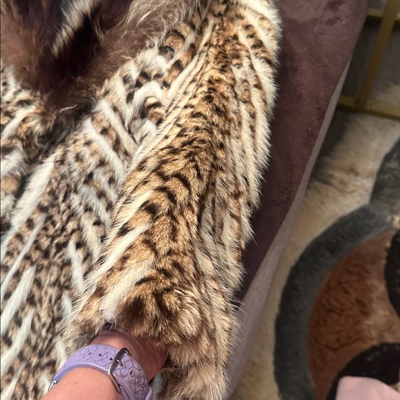GENUINE LEOPARD FUR  VINTAGE FABULOUS LONG COAT ADDITIONAL PHOTOS!! - Picture 12 of 17